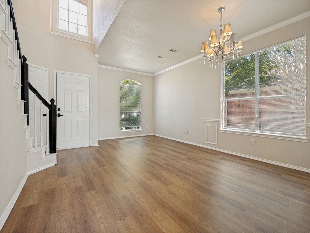 307 Mary Pat Drive, Grand Prairie, TX 75052 — photo 3