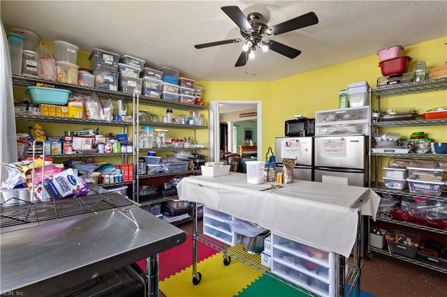 2492 Seven Kings RD, Virginia Beach, VA 23456