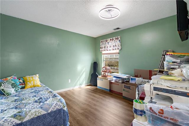 2492 Seven Kings RD, Virginia Beach, VA 23456