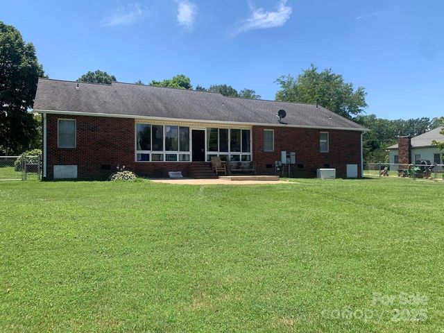 1310 N Piedmont Avenue, Kings Mountain, NC 28086
