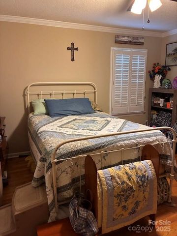 1310 N Piedmont Avenue, Kings Mountain, NC 28086