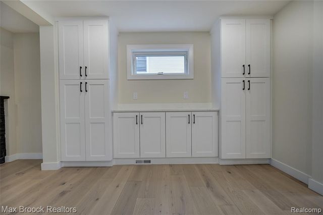 409 Baldwin Avenue, Royal Oak, MI 48067