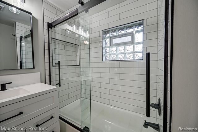 409 Baldwin Avenue, Royal Oak, MI 48067