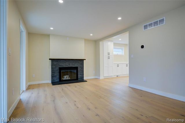 409 Baldwin Avenue, Royal Oak, MI 48067