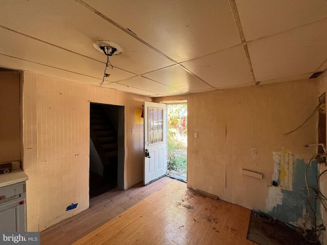 6 RACE ST, Cumberland, MD 21502