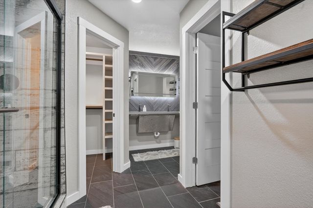 4041 Burleson Retta Road, Burleson, TX 76028