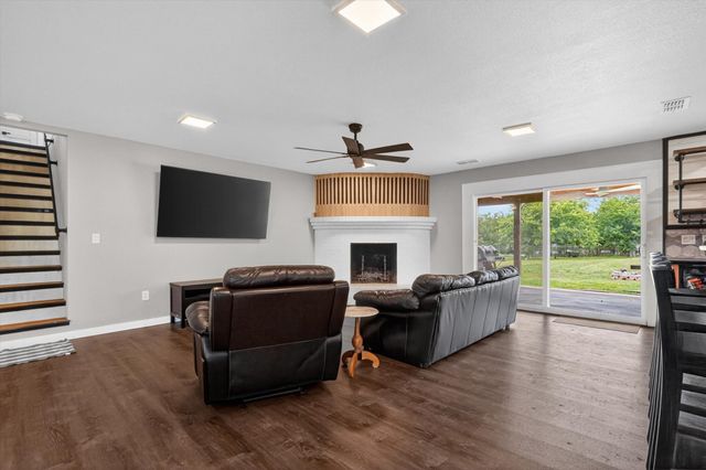 4041 Burleson Retta Road, Burleson, TX 76028
