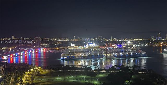 900 Biscayne Blvd 2106, Miami, FL 33132