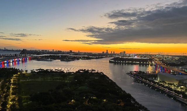 900 Biscayne Blvd 2106, Miami, FL 33132