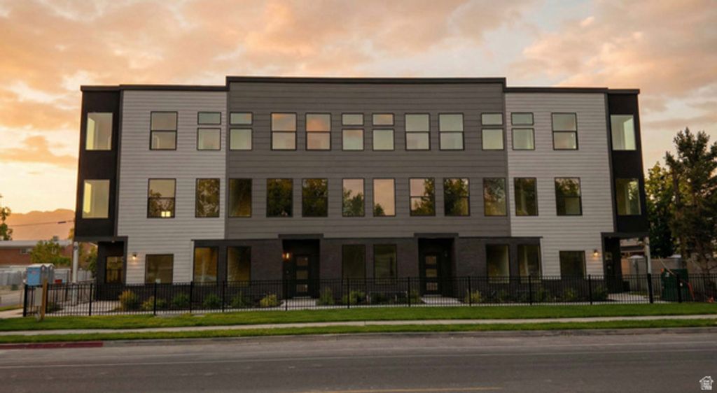 316 E JESSICA VIEW LN, South Salt Lake, UT 84115 — exterior