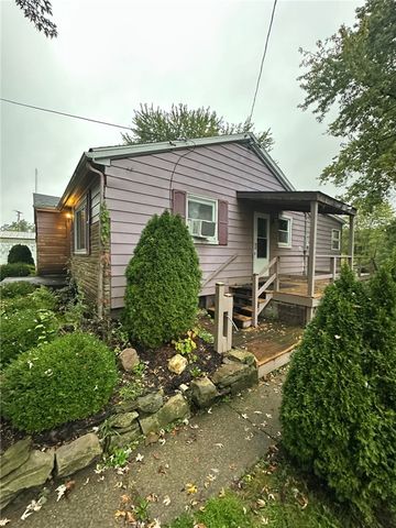 880 Wheatland Rd, Shenango Twp, PA 16159