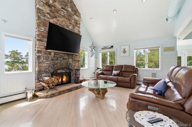 14 Beach Plum Lane, Nissequogue, NY 11780