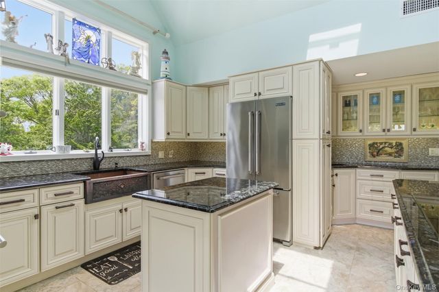 14 Beach Plum Lane, Nissequogue, NY 11780