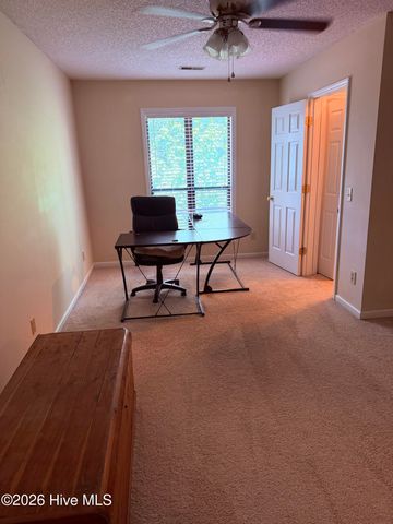 812 Hidden Branches Close, Winterville, NC 28590