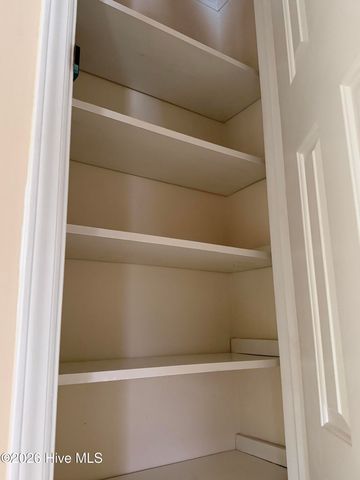 812 Hidden Branches Close, Winterville, NC 28590
