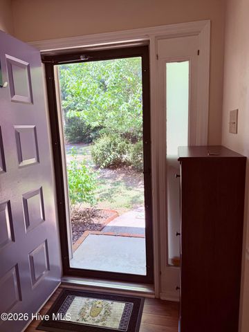 812 Hidden Branches Close, Winterville, NC 28590