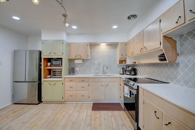 1401 Valle Alto Court NW, Albuquerque, NM 87107