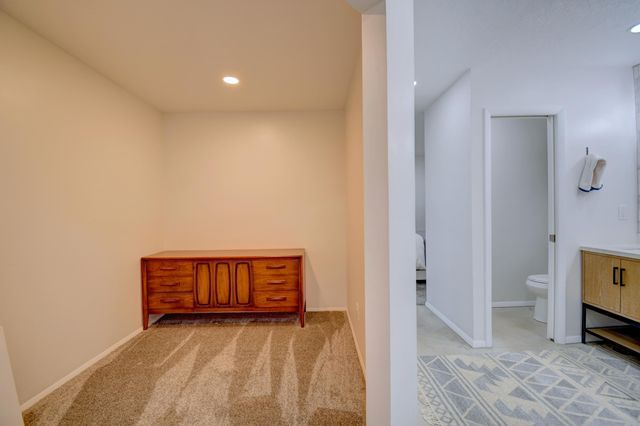 1401 Valle Alto Court NW, Albuquerque, NM 87107