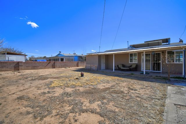 1401 Valle Alto Court NW, Albuquerque, NM 87107