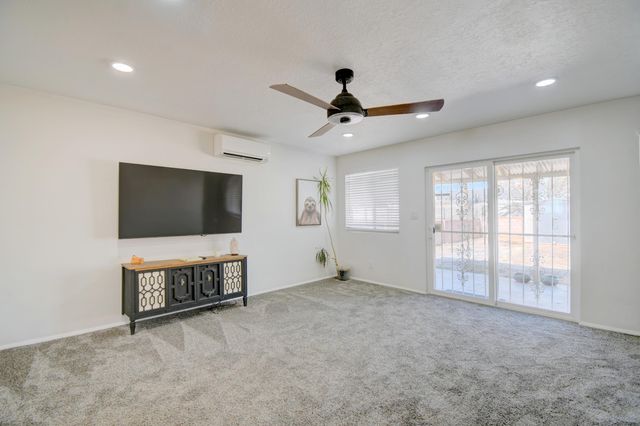 1401 Valle Alto Court NW, Albuquerque, NM 87107