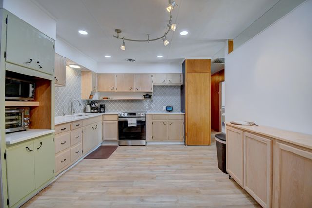 1401 Valle Alto Court NW, Albuquerque, NM 87107