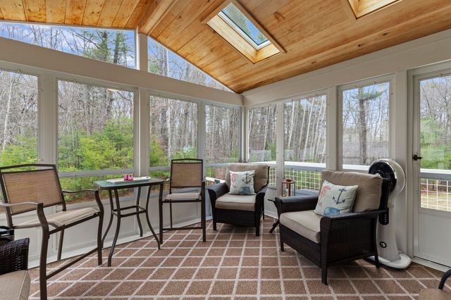 5 Izzy Lane, Kittery, ME 03904