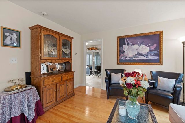 5 Izzy Lane, Kittery, ME 03904
