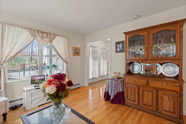 5 Izzy Lane, Kittery, ME 03904
