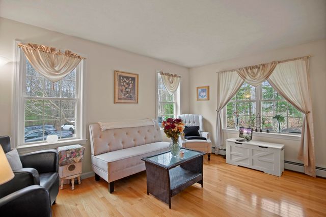 5 Izzy Lane, Kittery, ME 03904