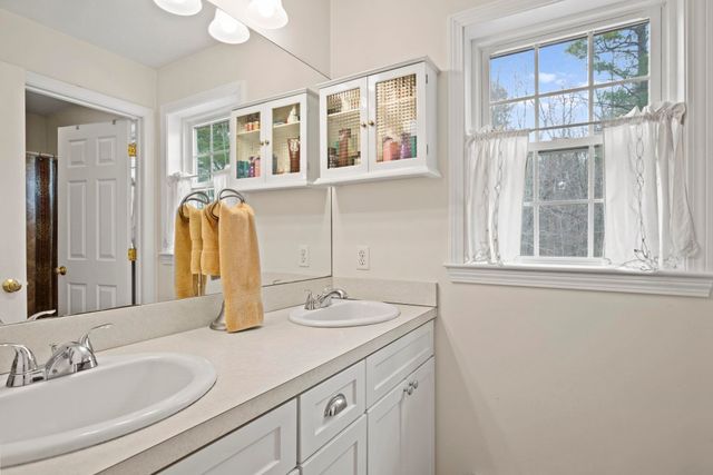 5 Izzy Lane, Kittery, ME 03904