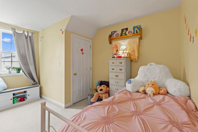 5 Izzy Lane, Kittery, ME 03904