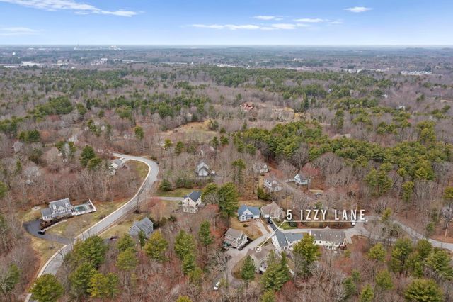 5 Izzy Lane, Kittery, ME 03904