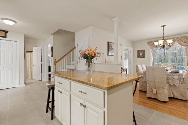 5 Izzy Lane, Kittery, ME 03904