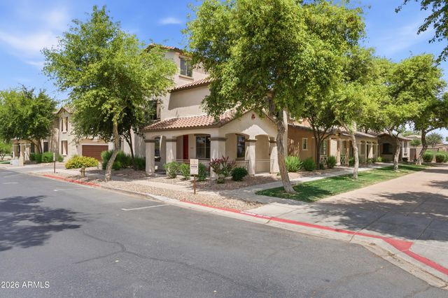 3927 S RIM Road, Gilbert, AZ 85297