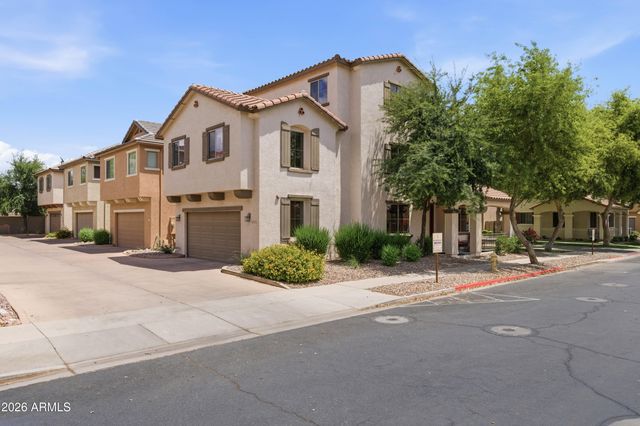 3927 S RIM Road, Gilbert, AZ 85297