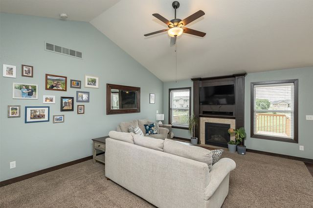 1023 NW 31st Street, Ankeny, IA 50023