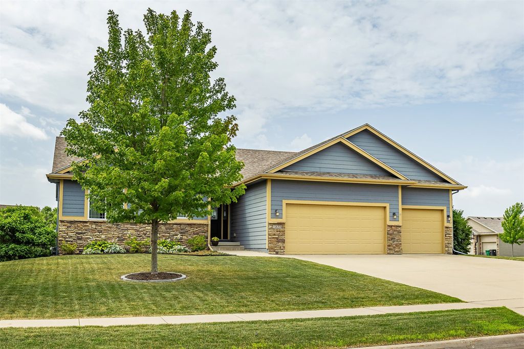 1023 NW 31st Street, Ankeny, IA 50023