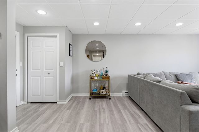 64 Foster St 305, Peabody, MA 01960