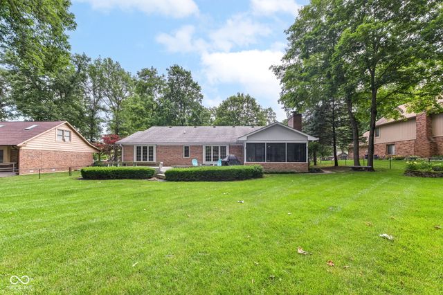 7062 W Christian Drive, New Palestine, IN 46163