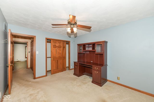 7062 W Christian Drive, New Palestine, IN 46163