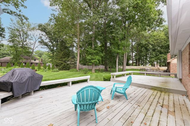 7062 W Christian Drive, New Palestine, IN 46163