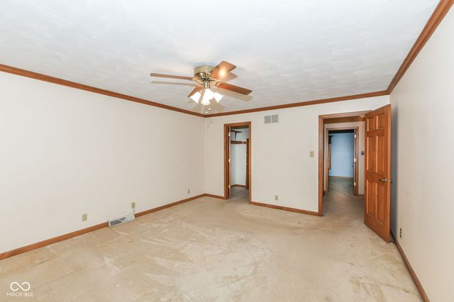 7062 W Christian Drive, New Palestine, IN 46163