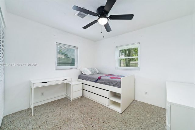 320 NE 59th Court, Oakland Park, FL 33334
