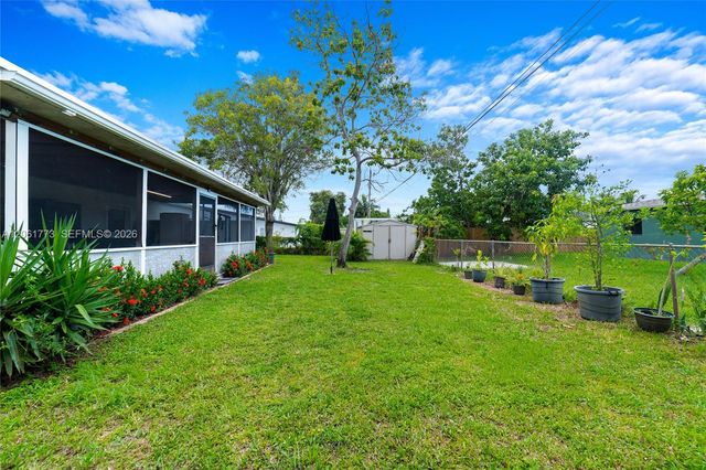 320 NE 59th Court, Oakland Park, FL 33334