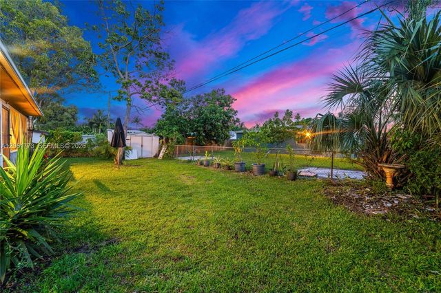 320 NE 59th Court, Oakland Park, FL 33334