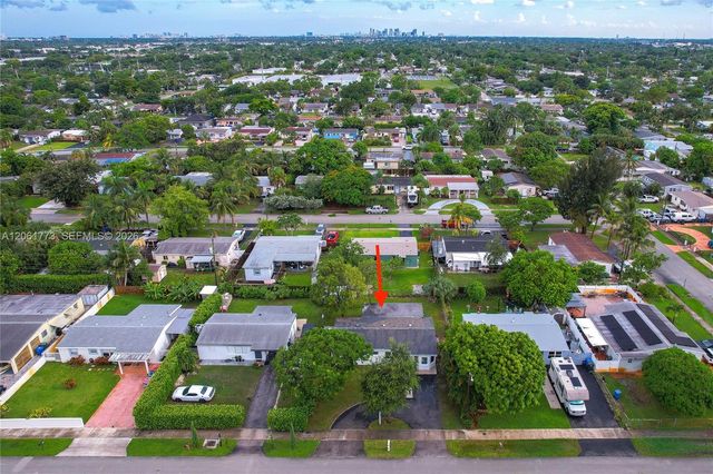 320 NE 59th Court, Oakland Park, FL 33334