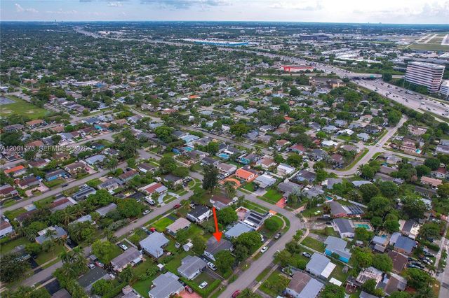 320 NE 59th Court, Oakland Park, FL 33334
