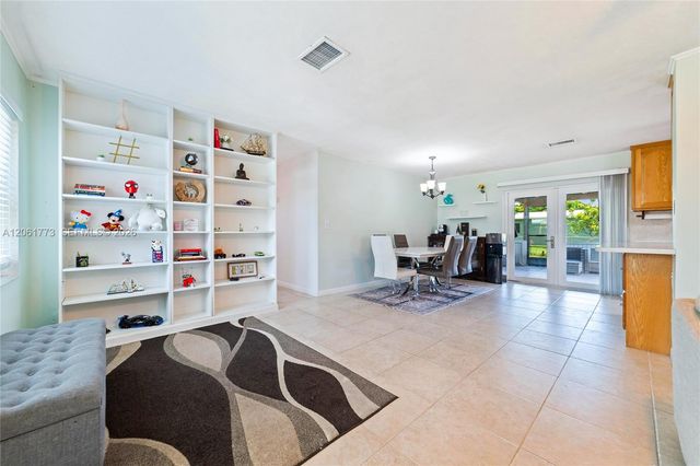 320 NE 59th Court, Oakland Park, FL 33334