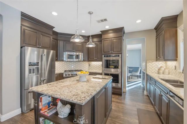 30177 Sagecrest Way, Castaic, CA 91384