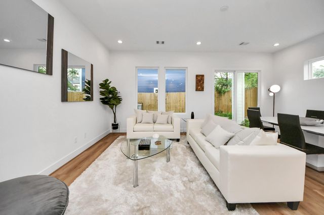 505 Middle Street, Houston, TX 77003